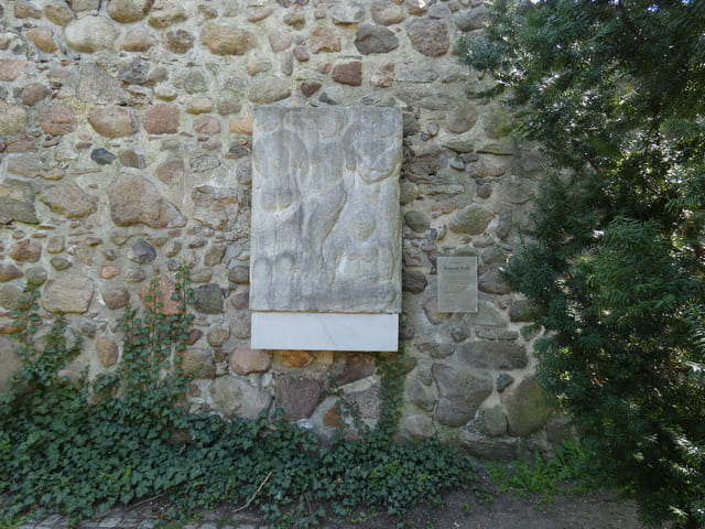 Konrad-Wolf-Denkmal