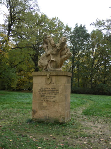 Denkmal Otto von Arnim