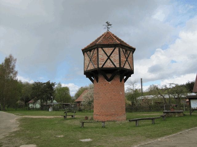 Taubenturm mit Redern-Museum