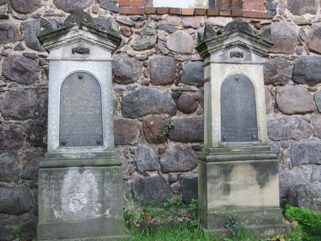 Grabstätten auf dem Kirchhof