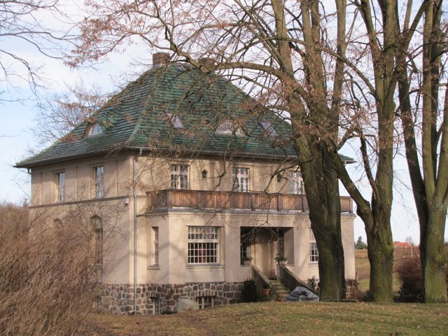 Gutshaus Serwest (Grüne Villa)