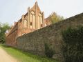 Klostermauer mit Schachbrettstein