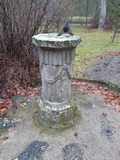 Sonnenuhr im Forstbotanischen Garten