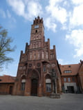 Altstädtisches Rathaus mit Roland-Figur