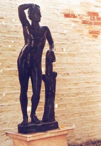 Bronze-Statue am Schloss Branitz