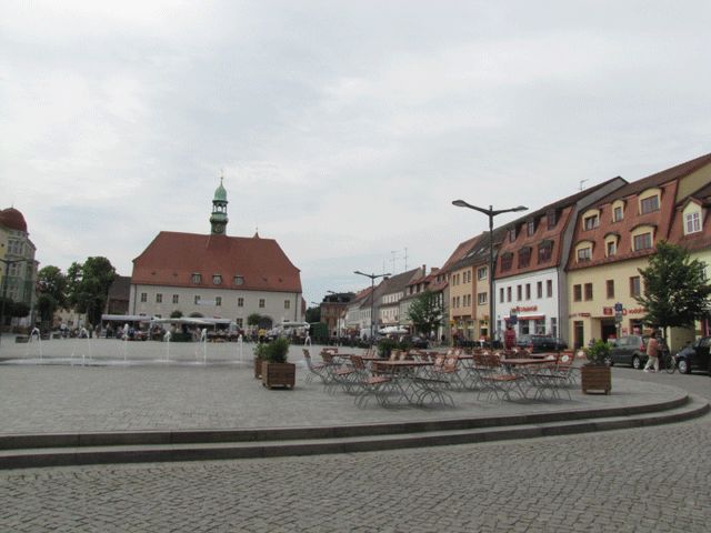 Zentrum mit Rathaus