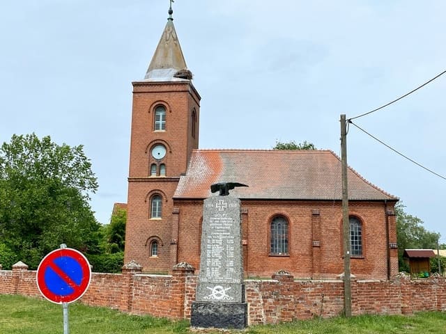 Kirche Gülpe<BR />Foto von Ulrich Gießmann