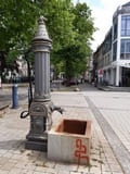 Pumpenbrunnen