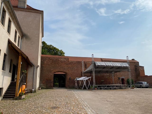 Burg Friedland<BR />Foto von Ulrich Gießmann