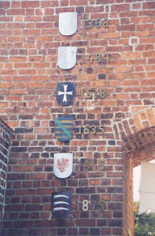 Burg Friedland - Wappen im Wandel der Zeit