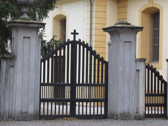Eingang zur Schlosskirche