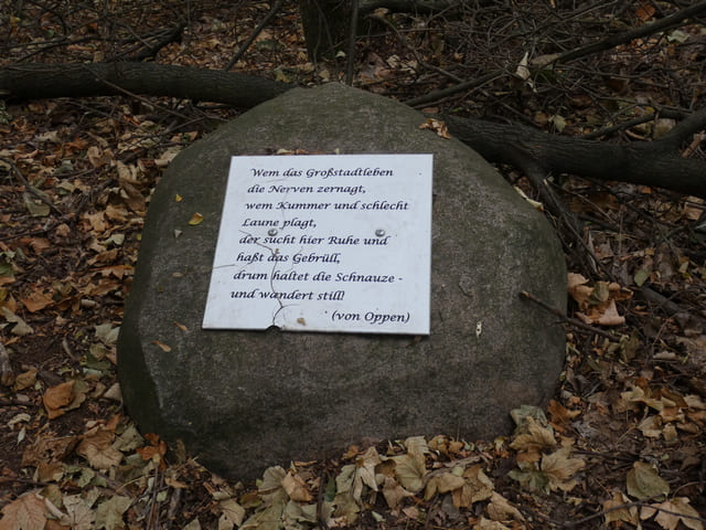 Stein mit Spruch von Wilhelm von Oppen