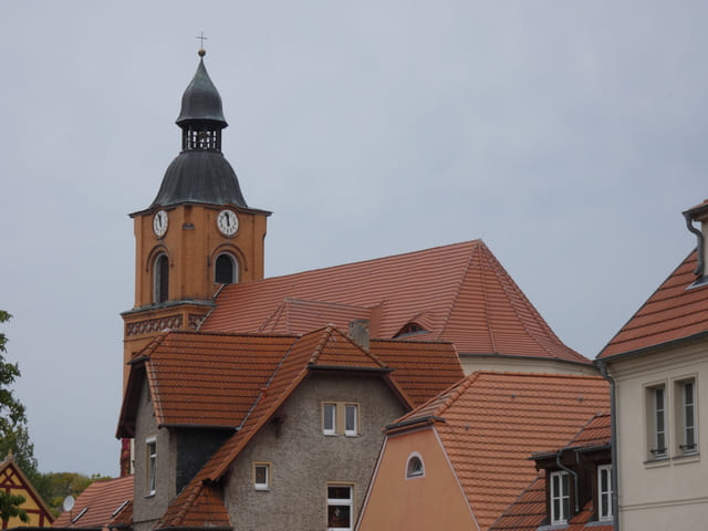 Blick von der Königsstraße zur Kirche