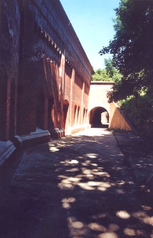 Fort Gorgast, 2. Wall mit Innenhof