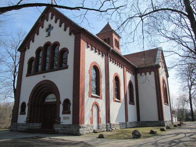 Kirche zur Heiligen Familie