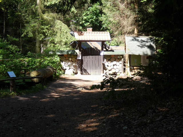 Eingang zur Waldschenke am Baa-See