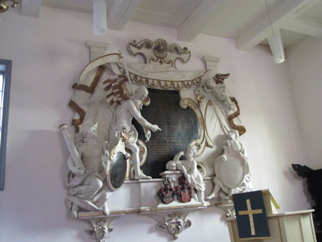 Kirche, Epitaph - Denkmal für den 1713 verstorbenen Kurt von Burgsdorff