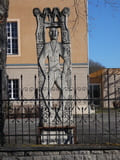 Steinfigur am Schloss