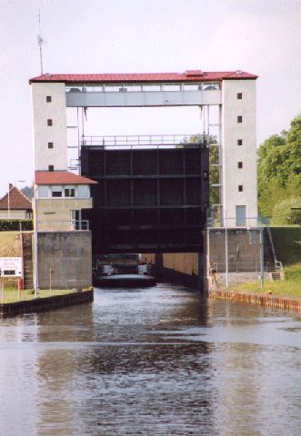 Lehnitzschleuse