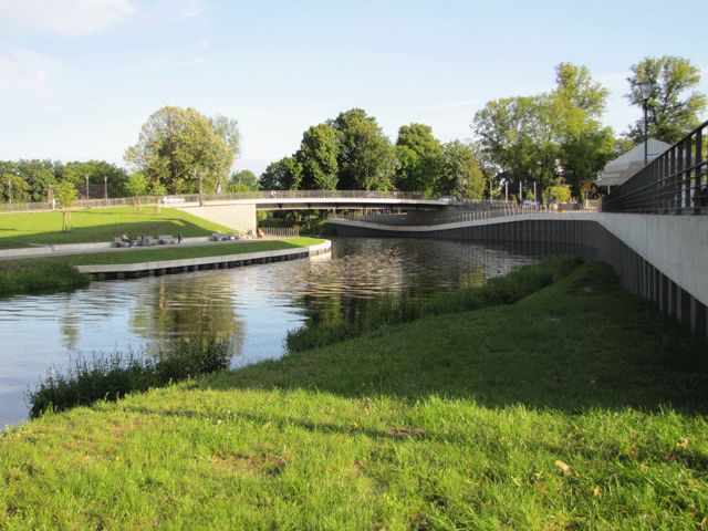 Havel mit Schlossbrücke