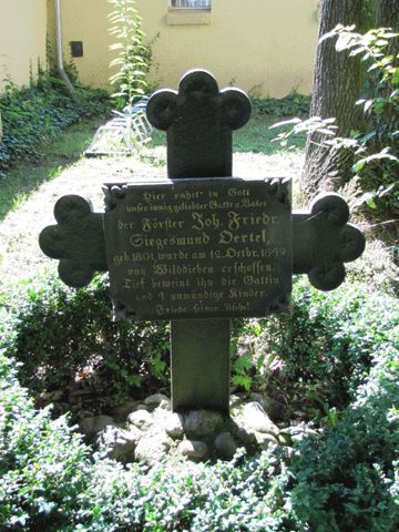 Grabstätte des Försters Johann Friedrich Siegesmund Oertel