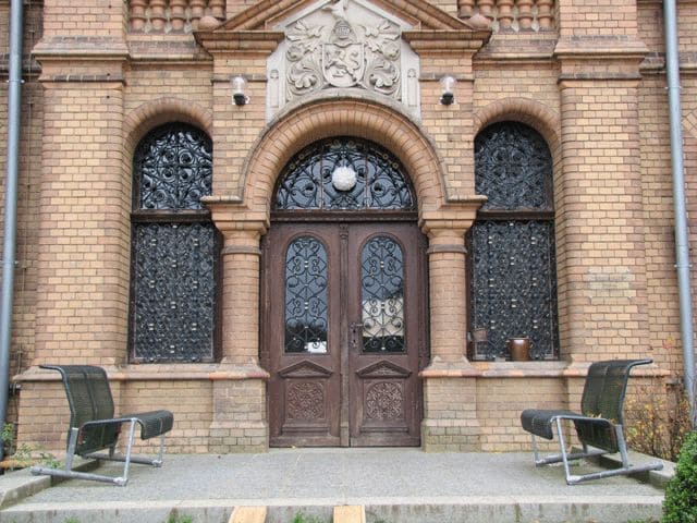 Schloss Tornow, Portal