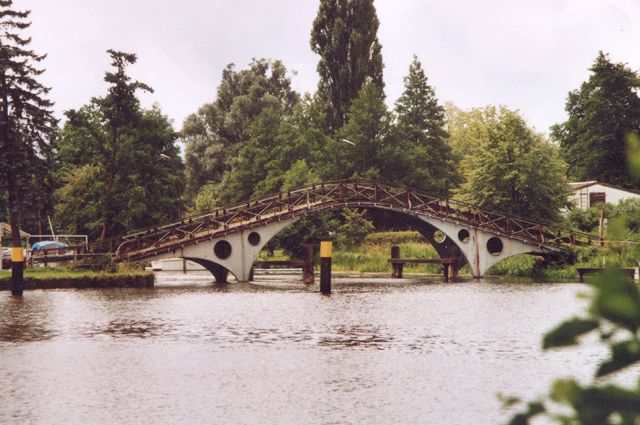 Bodenstrombrücke