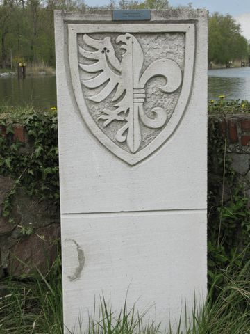 Stadtwappen von Zehdenick im Schlosspark