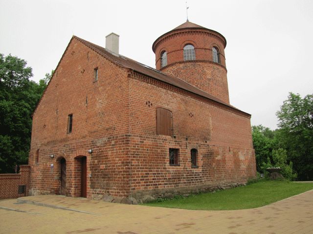 Daberturm und Scheune