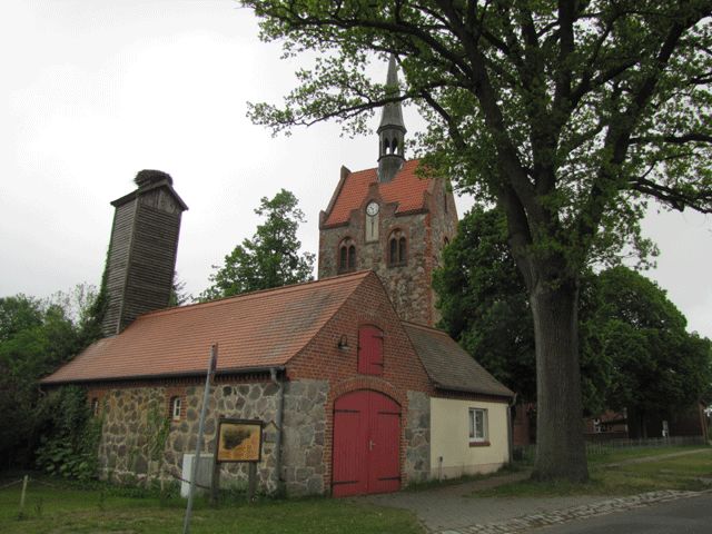 Feuerwehr und Kirche