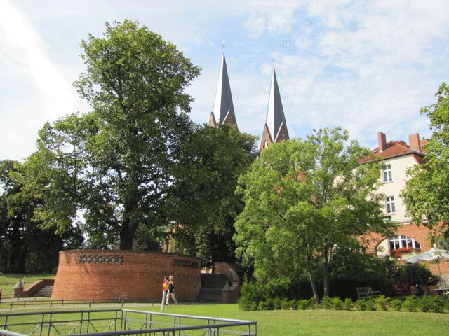 Klosterkirche mit Wichmann-Linde