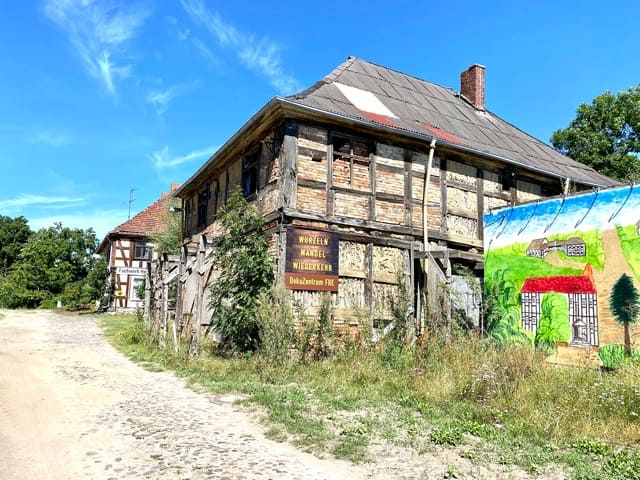 Gutshaus und ehemalige Brauerei<BR />Foto von Ulrich Gießmann