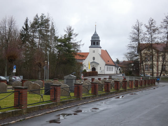 Heilig-Kreuz-Kirche