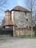 Burg Garz, Wohnturm