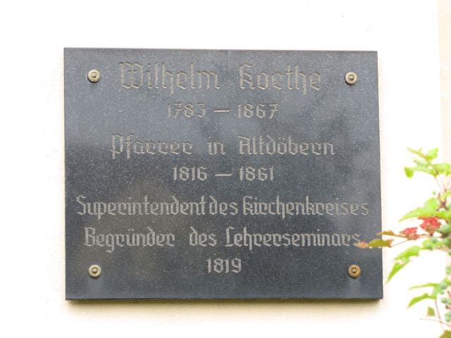 Gedenktafel für Wilhelm Koethe an der Kirche