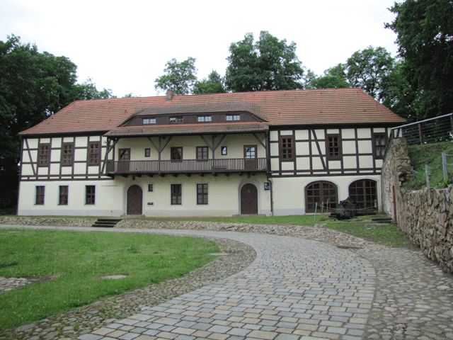 Schloss, Nebengelass