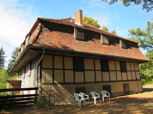 Jagdschloss Stern, Kastellanhaus