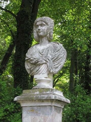 Skulptur im Schlosspark Lindstedt