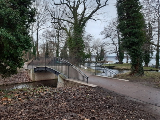 Brücke im Schlosspark