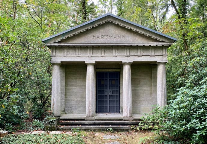 Mausoleum auf dem Südwestkirchhof Stahnsdorf<BR />Foto von Ulrich Gießmann