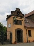 Fontane-Klause, Eingang