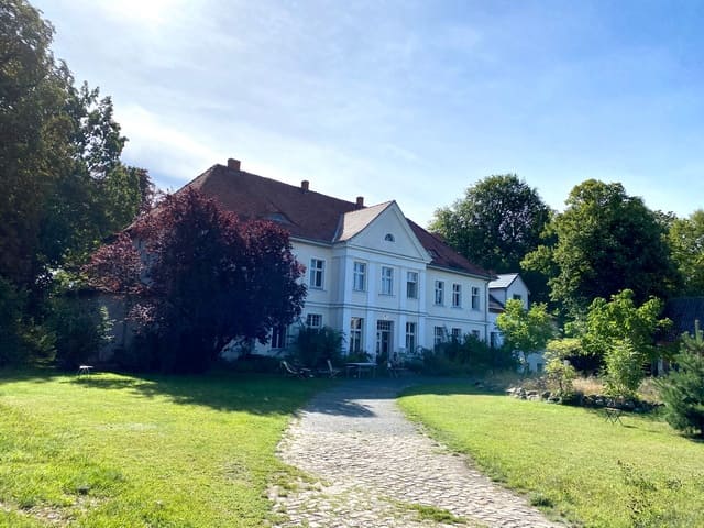 Gutshaus Wüsten Buchholz<BR />Foto von Ulrich Gießmann