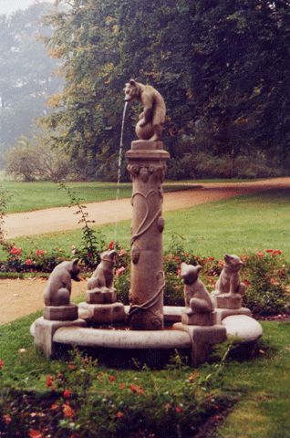 Rosengarten - Bärchenbrunnen