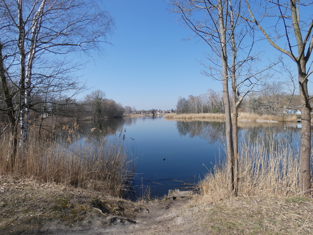 Krummer See mit Blick auf Sperenberg