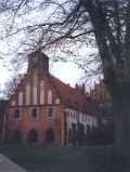 Kloster Zinna, Siechenhaus und Neue Abtei