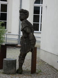 Hans-Clauert-Figur vor dem Hans-Clauert-Haus