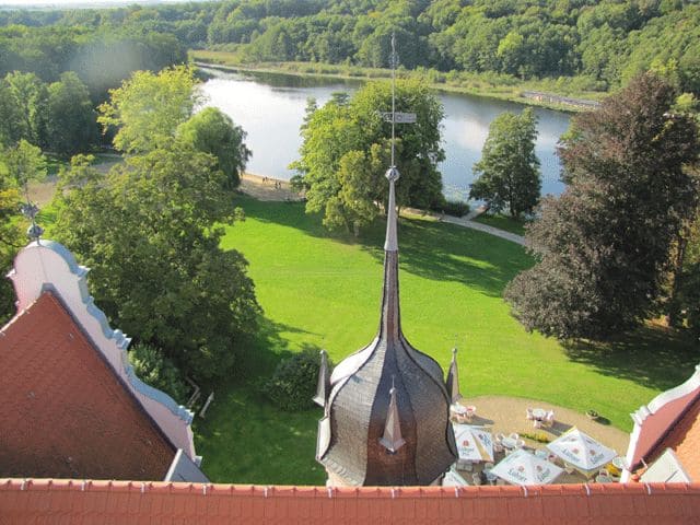 Blick vom Schlossturm zum Küchensee