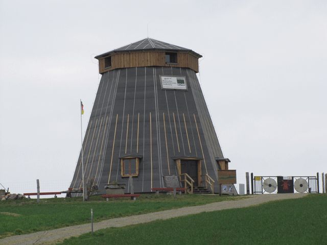 Erdholländermühle Greiffenberg auf dem Mühlenberg