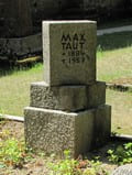 Grab des Architekten Max Taut auf dem Klosterfriedhof