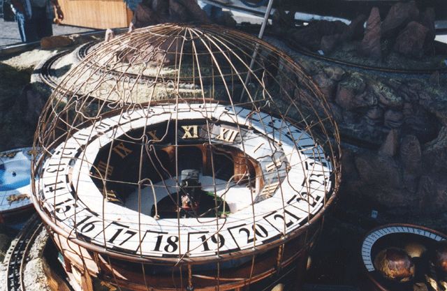Familiengarten, größte Taschenuhr der Welt